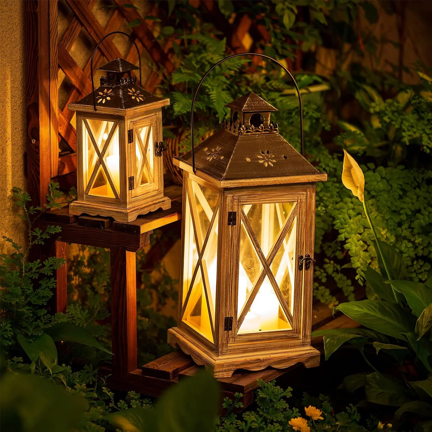 Sziqiqi Vintage Distressed Wooden Decorative Lantern (11" + 18.9")